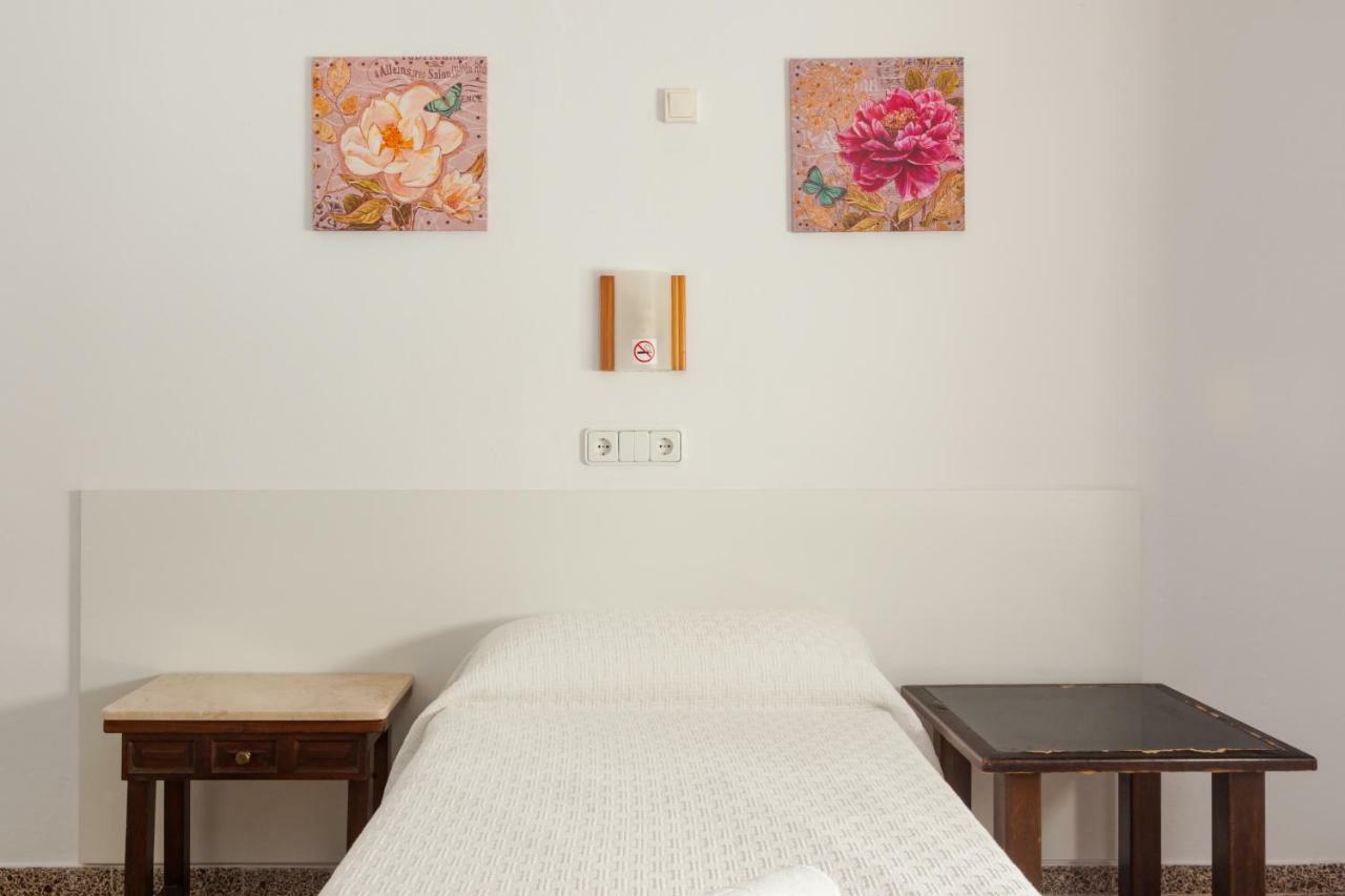Hostal Las Nieves Ibiza Kültér fotó